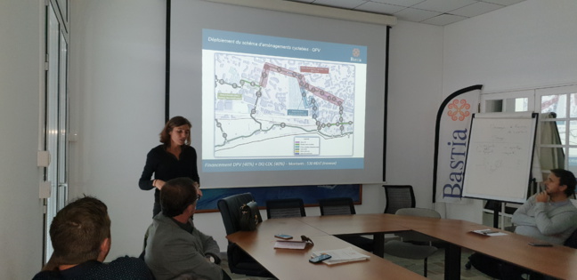 Echanges constructifs lors de la journée "Construire une politique cyclable pour son territoire" (8 novembre - Bastia) Echanges constructifs lors de la journée "Construire une politique cyclable pour son territoire" (8 novembre - Bastia)