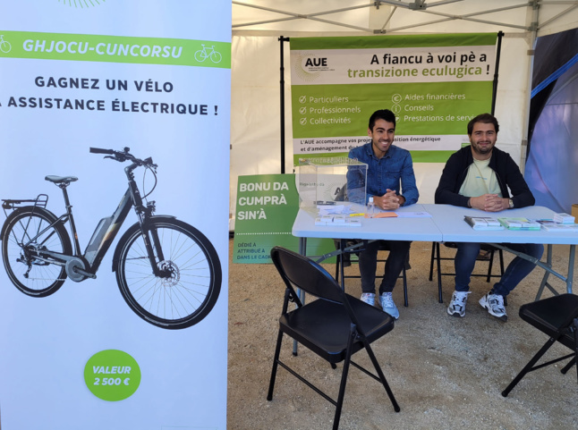 Stand de l'AUE au Corsica Bike Festival de L'Isula.