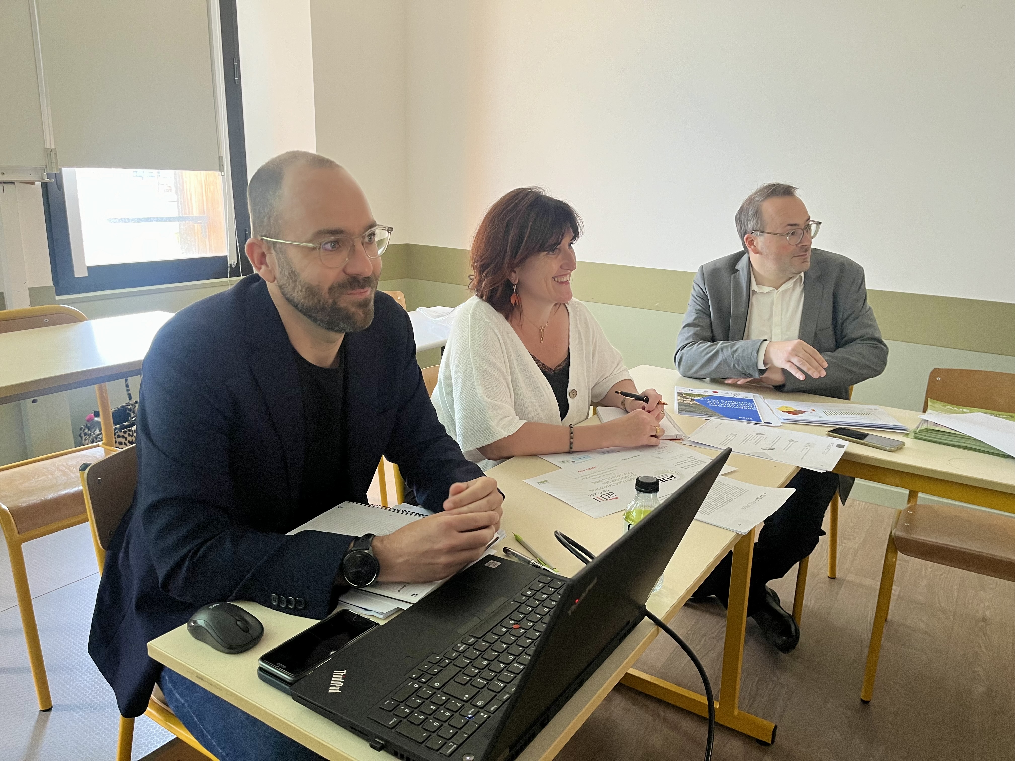 L'AUE et l'Adil ont conçu et rédigé le rapport dont une version de travail a été présentée en Copil
